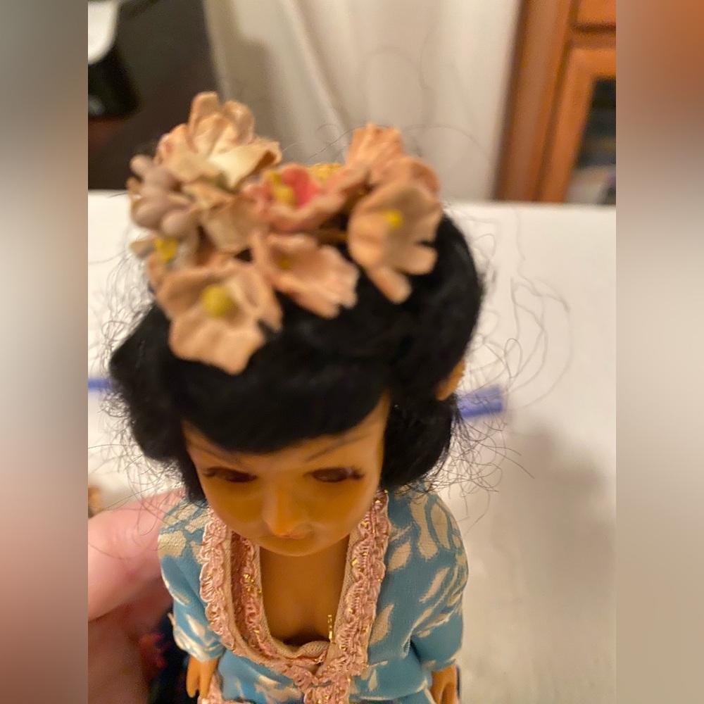 Vintage Fabulous Stylish Set of 2 Blinking Eye Fashion Dolls - Picture 7 of 12